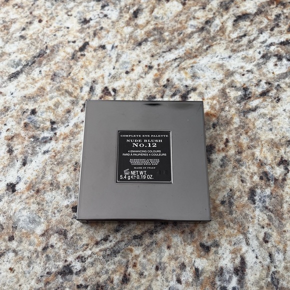Burberry eyeshadow, quad nude blush #12 - Picture 1 of 4